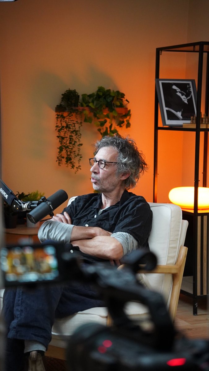 Interview dans le studio podcast